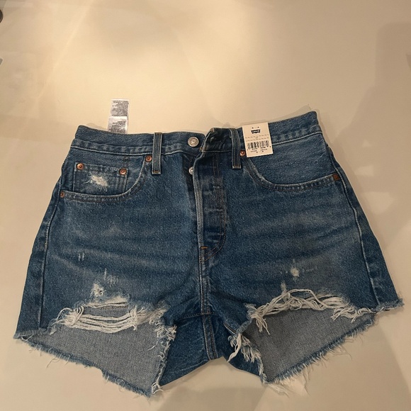 LEVI'S 501 WOMEN'S JEAN SHORTS. Tags still on. - Picture 1 of 3